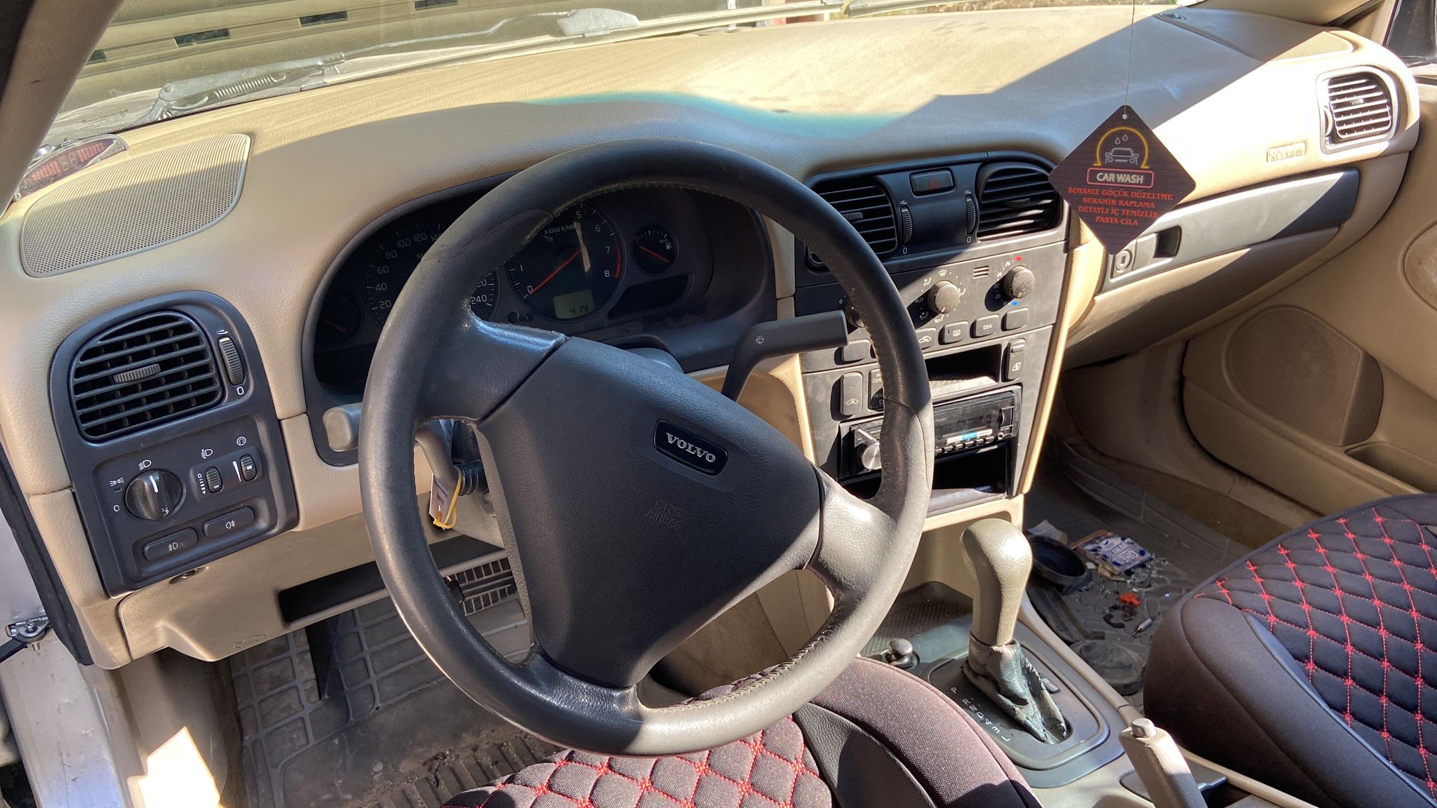 61 S40